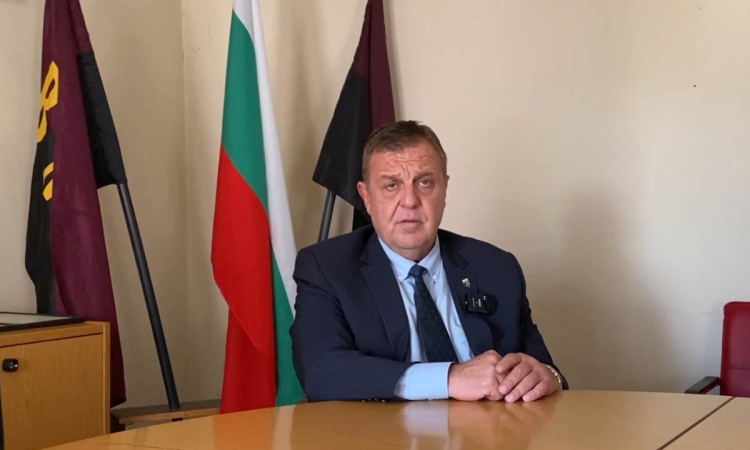 Каракачанов: ГЕРБ и ДПС-НН ги е страх, че Радев ще ги измете от политическата сцена